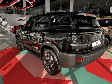 Купить Jetour T1 Черный 2.0 AT (245 л.с.) 4WD от 3440000 ₽. в Самаре