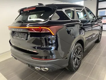 Купить Jetour X70 PLUS, I Рестайлинг Черный 1.6 AMT (190 л.с.) от 2889900 ₽. в Самаре